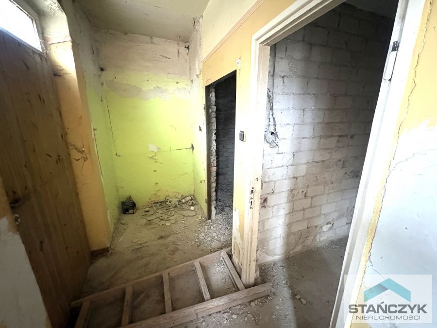 Okazja Bliźniak do remontu - Działka (7)