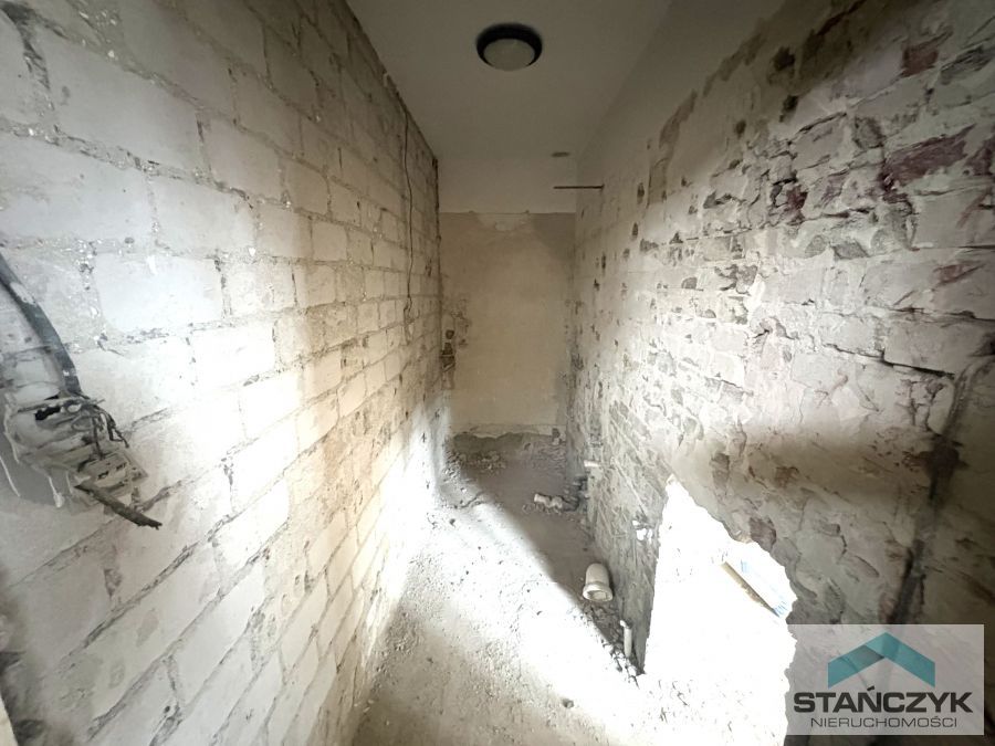 Okazja Bliźniak do remontu - Działka (8)