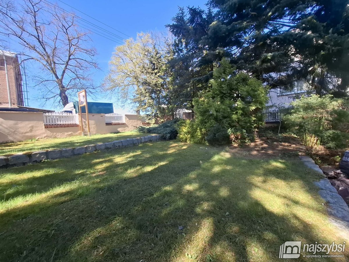 Płoty - dom z lokalem użytkowym +2 garaże (14)