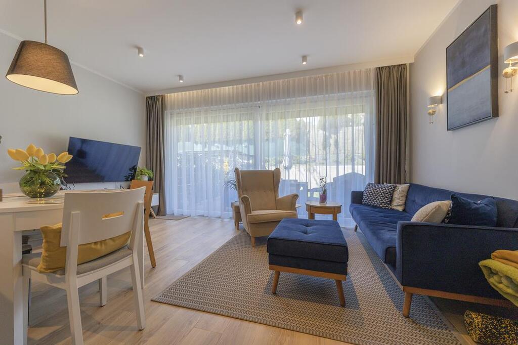 Modny i wygodny dom w super lokalizacji (2)