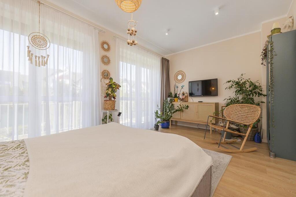 Modny i wygodny dom w super lokalizacji (14)