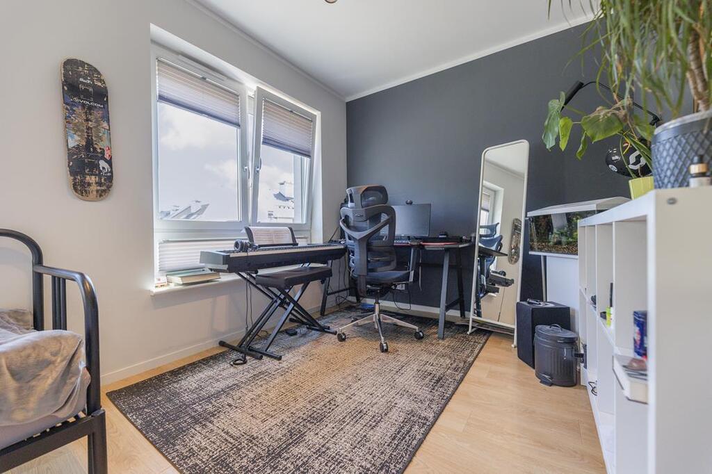 Modny i wygodny dom w super lokalizacji (17)