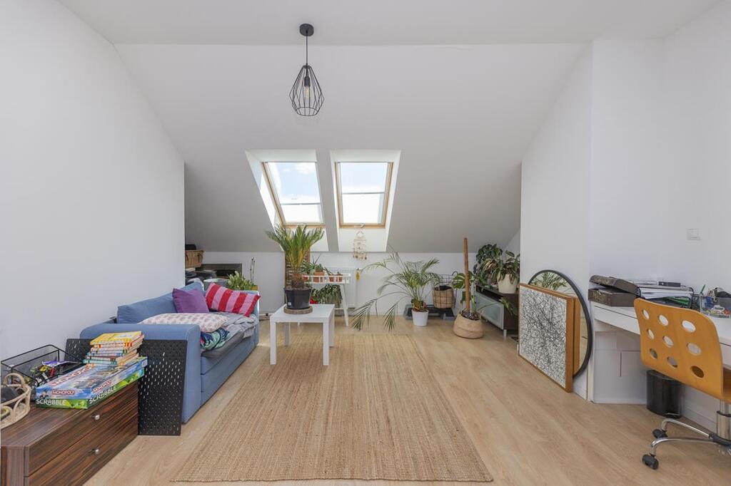 Modny i wygodny dom w super lokalizacji (23)