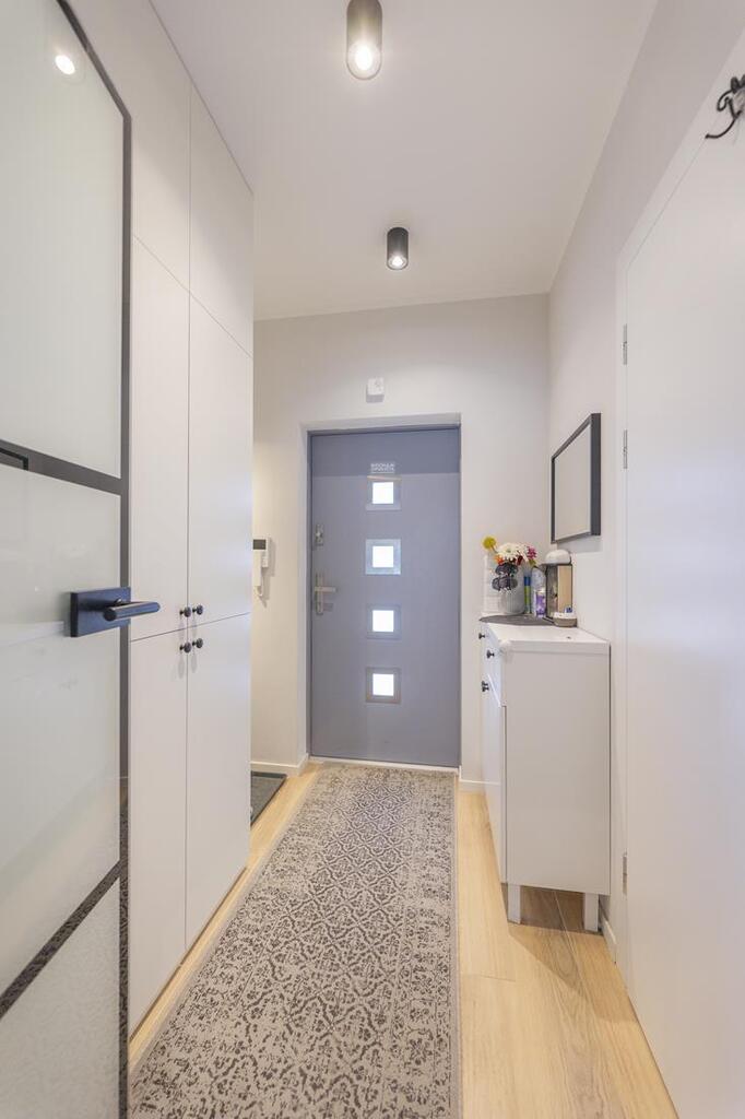 Modny i wygodny dom w super lokalizacji (24)