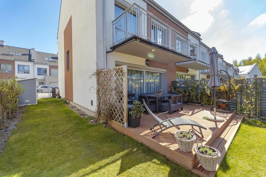 Modny i wygodny dom w super lokalizacji (30)