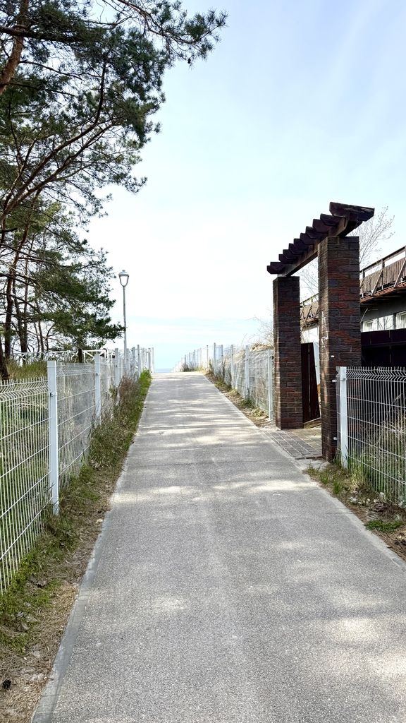 Na sprzedaż Hotel z restauracją i salonem gier ! (23)