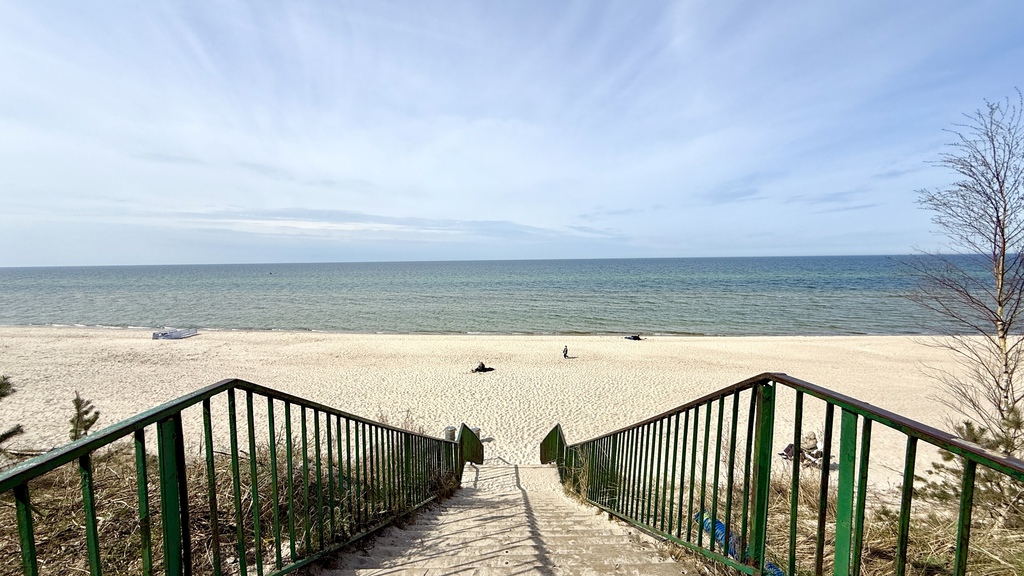Na sprzedaż Hotel z restauracją i salonem gier ! (7)
