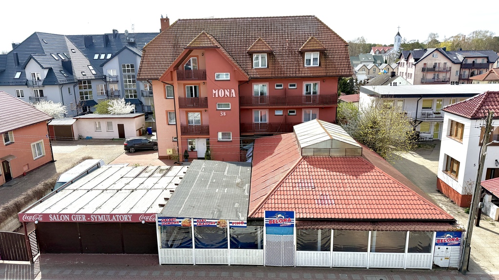 Na sprzedaż Hotel z restauracją i salonem gier ! (3)