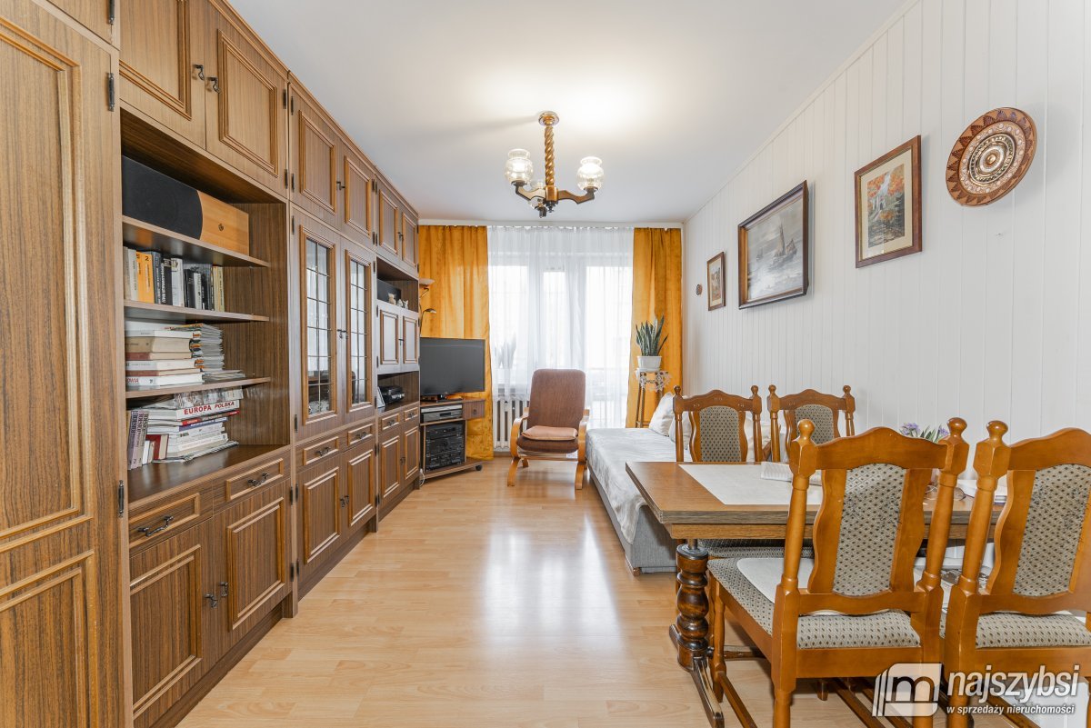 KOŁOBRZEG-MIESZKANIE 2pok. WYSOKI PARTER CENTRUM ! (1)