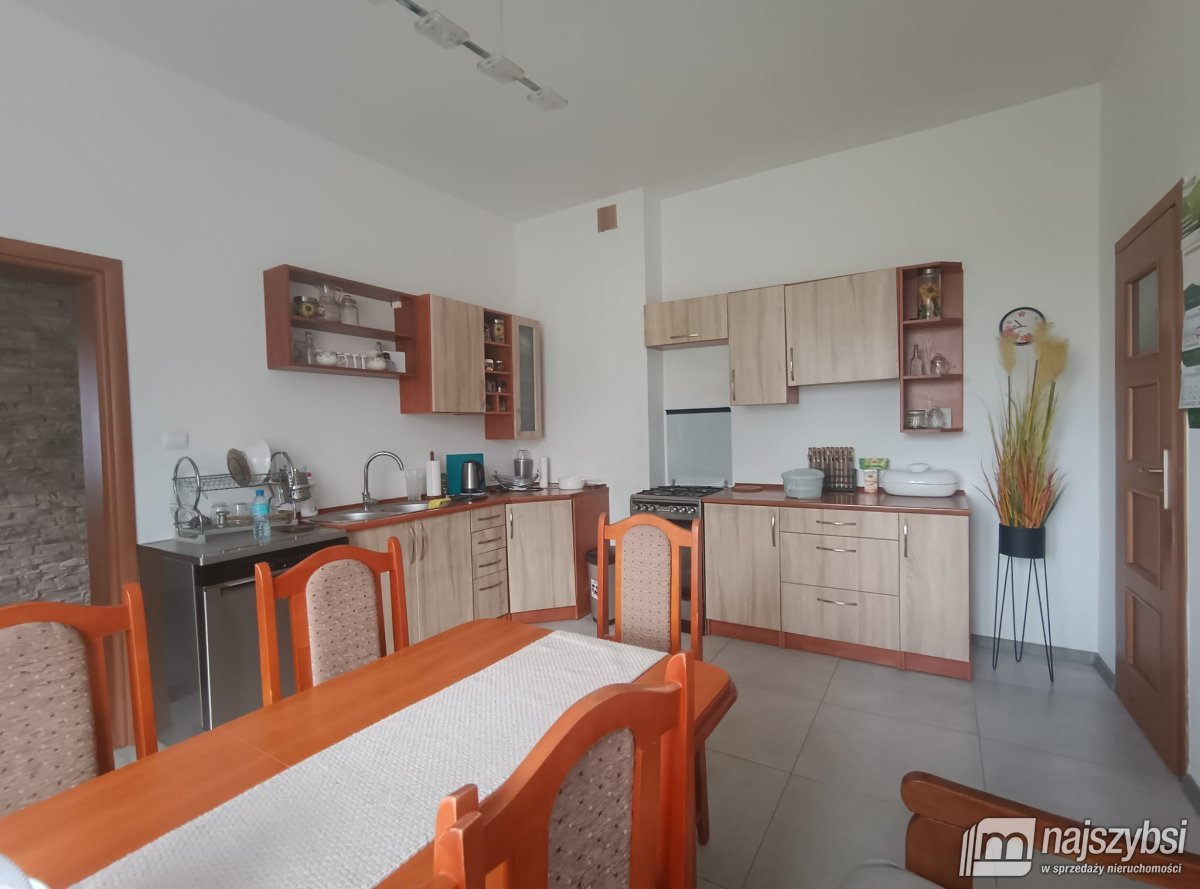 MIELNO PYRZYCKIE - mieszkanie  z działką i pom. go (3)