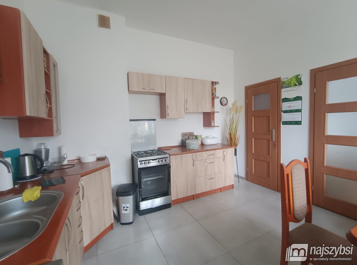 MIELNO PYRZYCKIE - mieszkanie  z działką i pom. go (6)