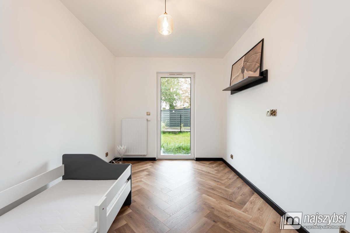 Kołobrzeg-2pok. z miejscem  postojowym i ogródkiem (8)