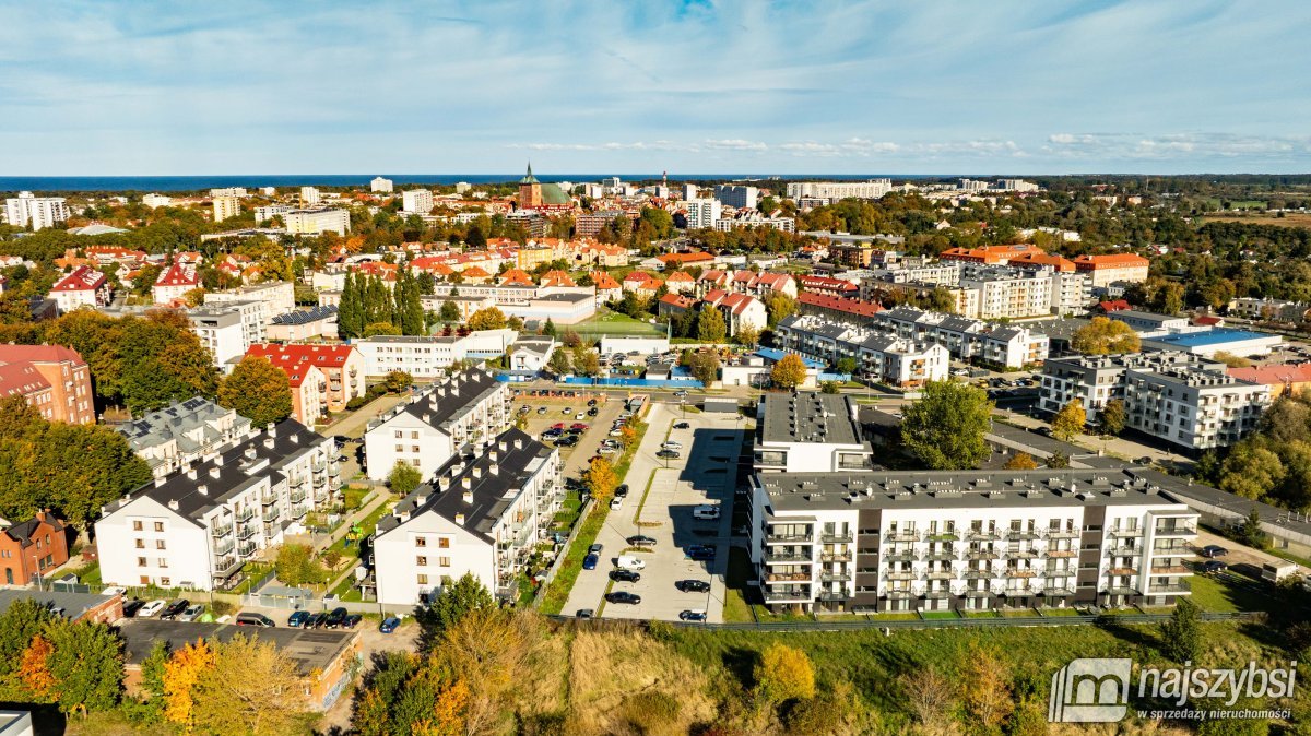 Kołobrzeg-2pok. z miejscem  postojowym i komórką (13)