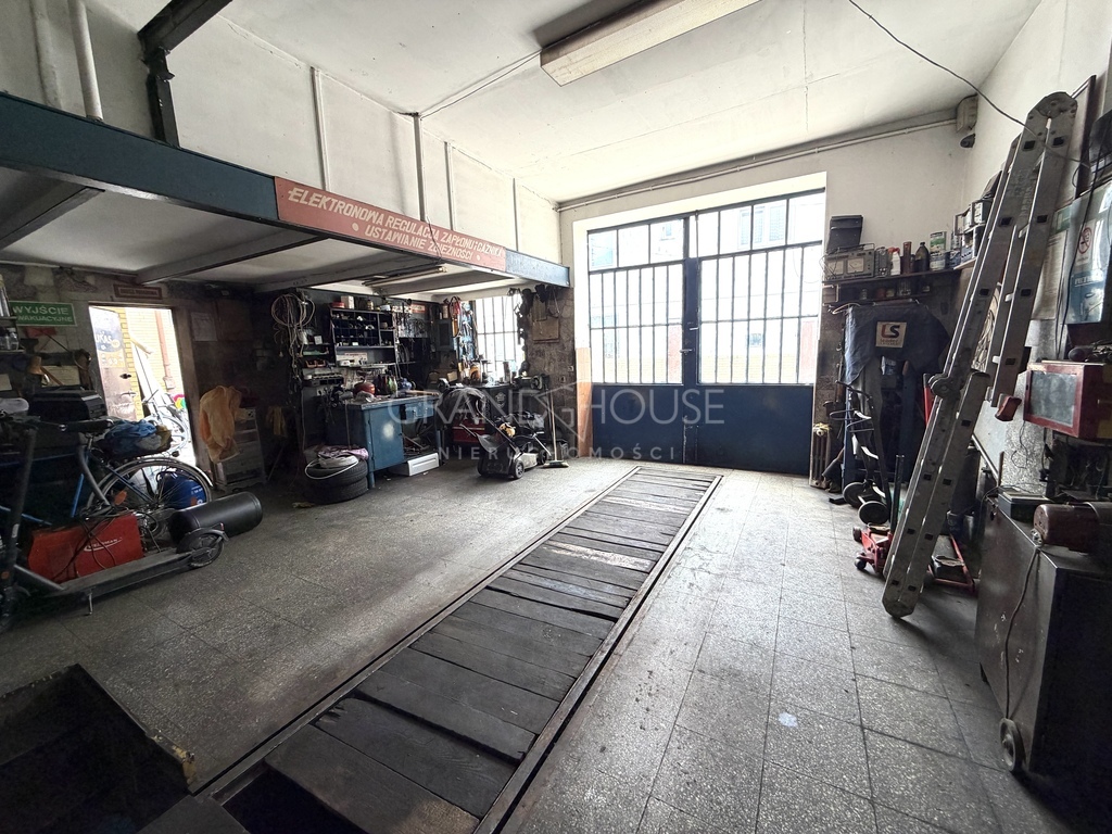 Warsztat samochodowy 200m2 - 3 garaże, sprzęt (5)