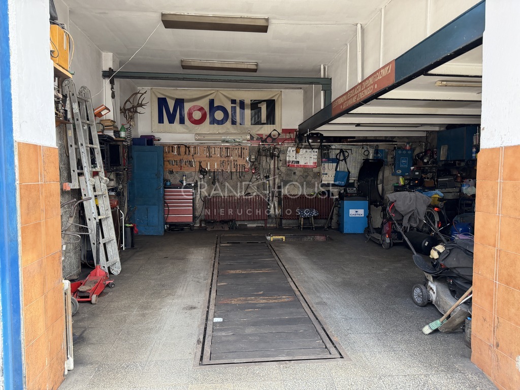 Warsztat samochodowy 200m2 - 3 garaże, sprzęt (8)