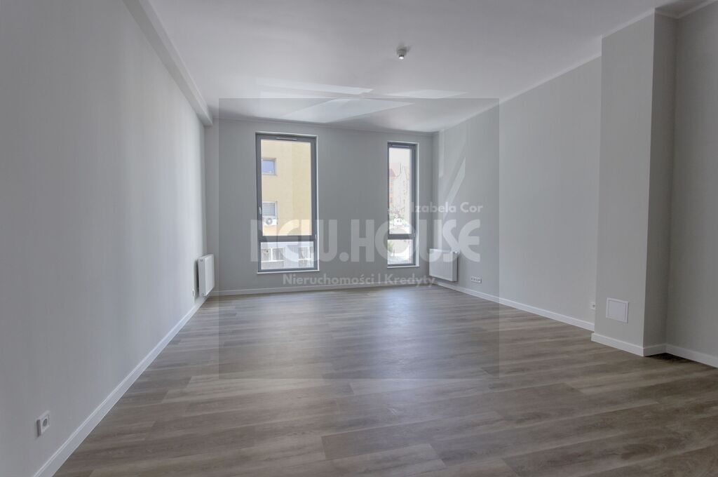 Na wynajem lokal Stare Miasto (9)