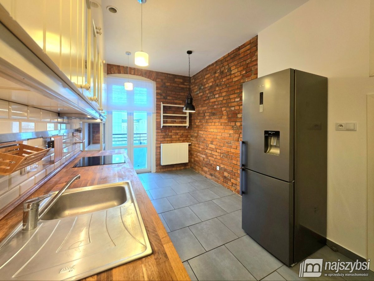 Przestronne 4-pokojowe mieszkanie w kamienicy (13)