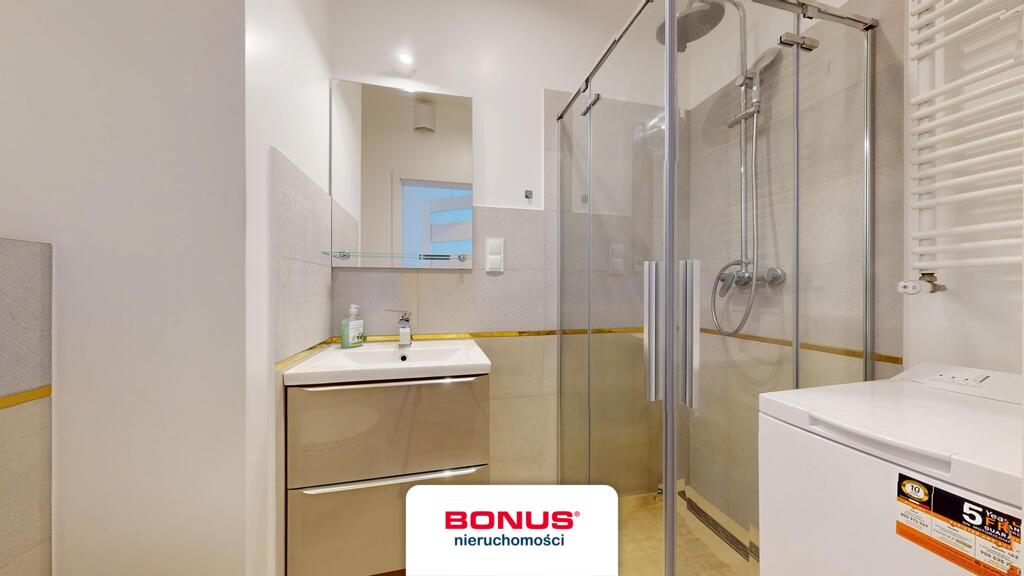 Apartament z ogródkiem i miejscem parkingowym. (7)