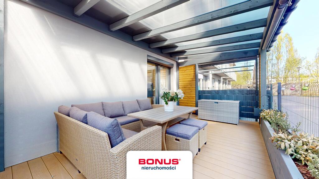 Apartament z ogródkiem i miejscem parkingowym. (5)