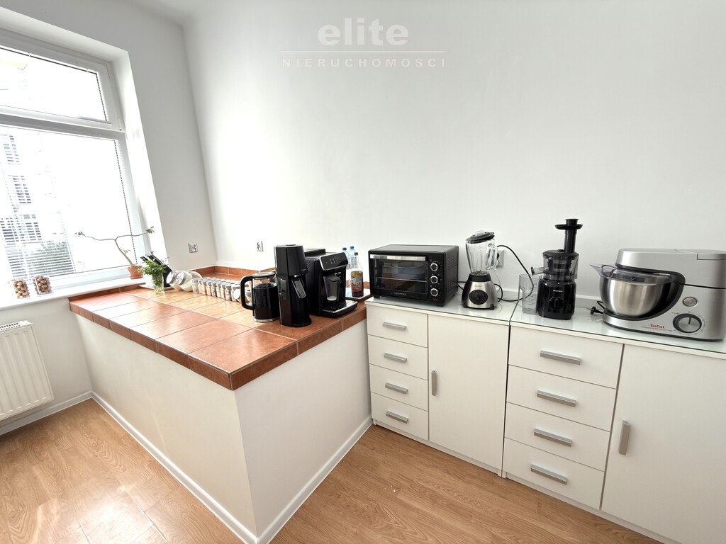 2 pok w pięknej kamienicy na biuro lub mieszkanie (4)