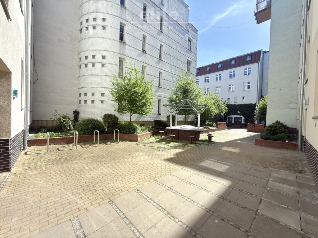 2 pok w pięknej kamienicy na biuro lub mieszkanie (11)