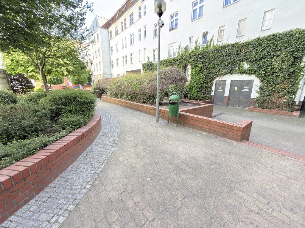 2 pok w pięknej kamienicy na biuro lub mieszkanie (12)