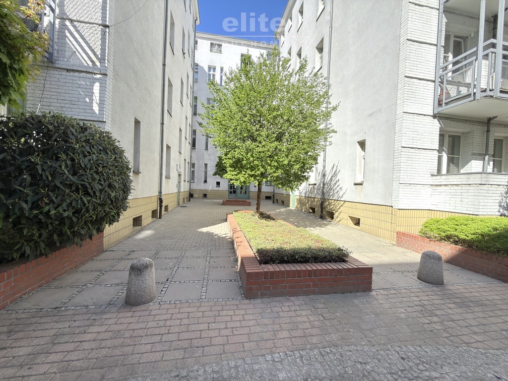 2 pok w pięknej kamienicy na biuro lub mieszkanie (13)