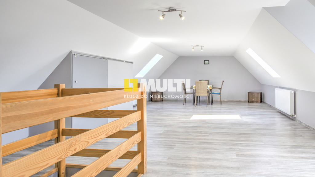 ul. Bankowa, dwa poziomy, 4 pokoje! (19)