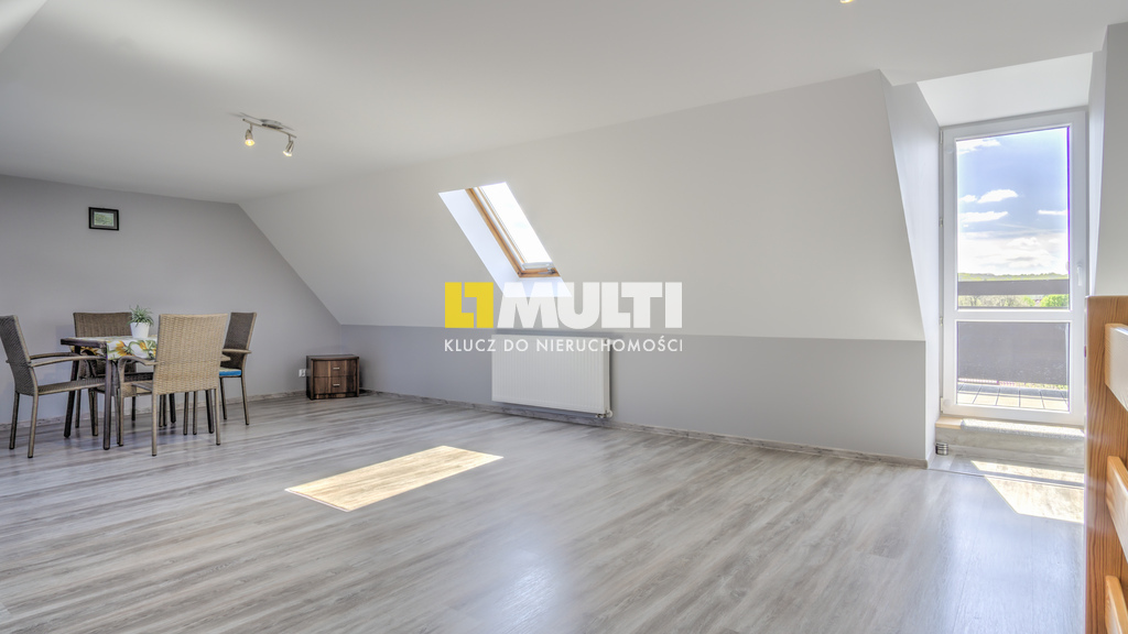 ul. Bankowa, dwa poziomy, 4 pokoje! (12)