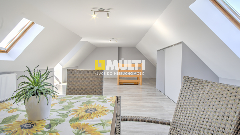 ul. Bankowa, dwa poziomy, 4 pokoje! (13)