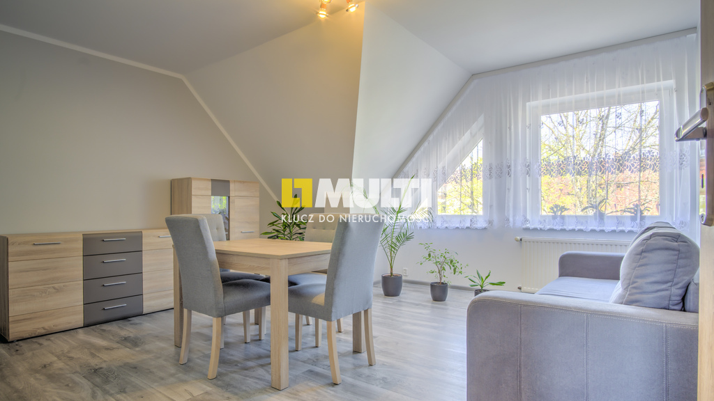 ul. Bankowa, dwa poziomy, 4 pokoje! (6)