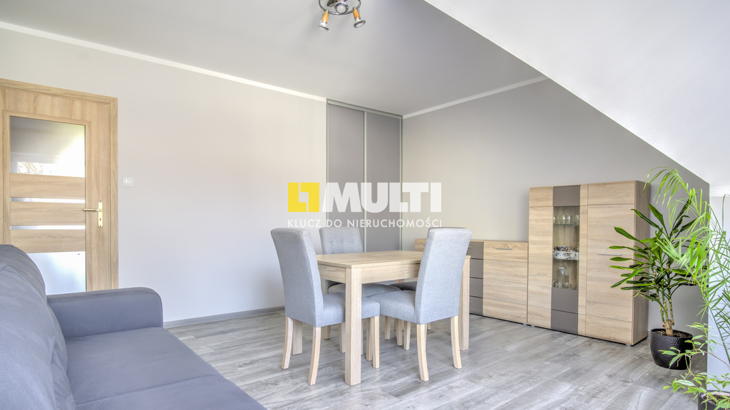 ul. Bankowa, dwa poziomy, 4 pokoje! (9)