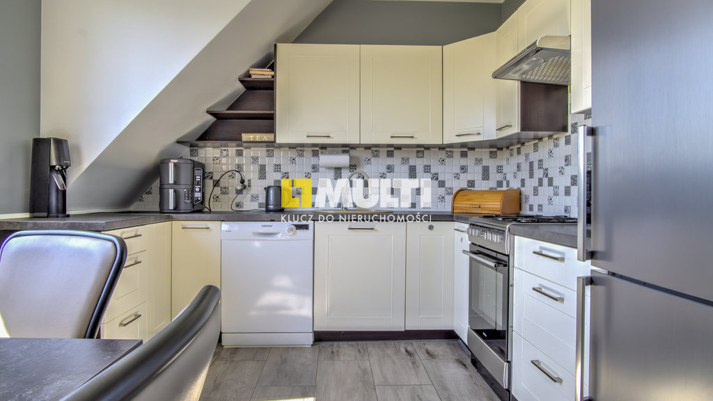 ul. Bankowa, dwa poziomy, 4 pokoje! (14)