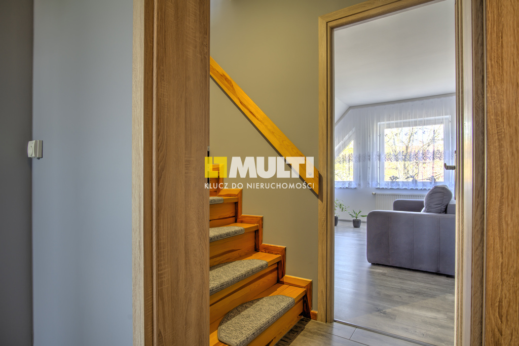 ul. Bankowa, dwa poziomy, 4 pokoje! (23)