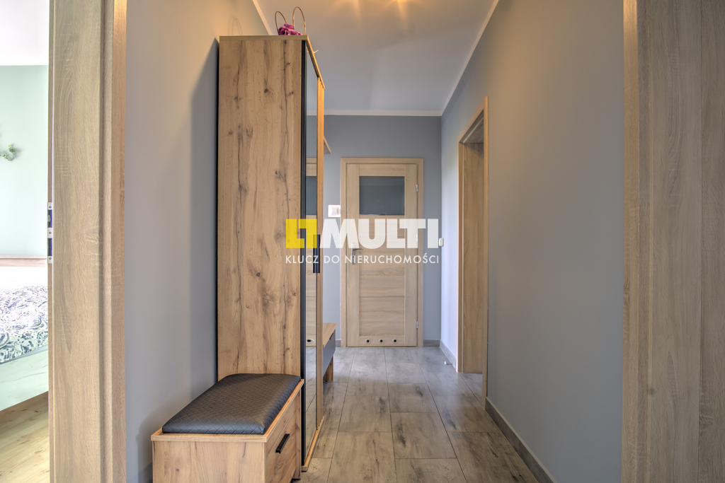 ul. Bankowa, dwa poziomy, 4 pokoje! (24)