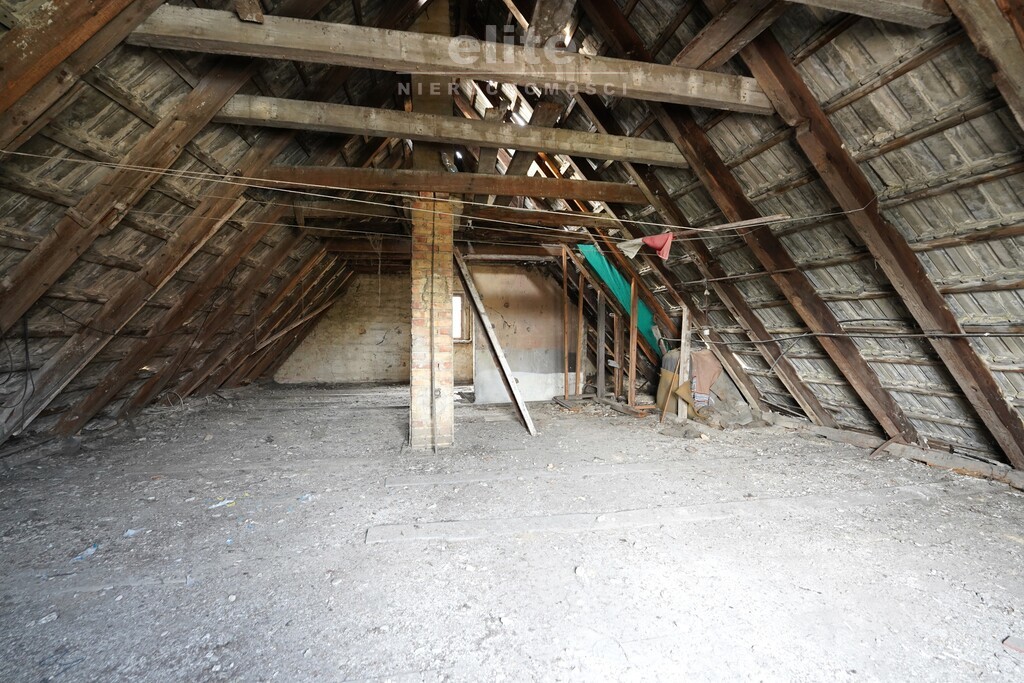 Pyrzyce, dom z piwnicą i garażem działka 458 m2 (22)