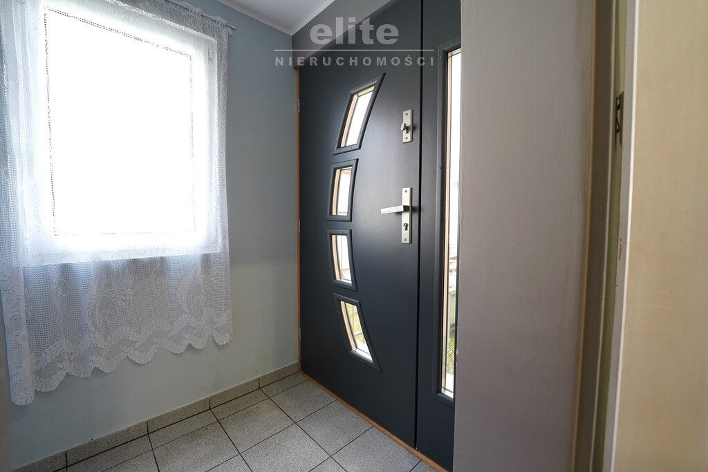 Pyrzyce, dom z piwnicą i garażem działka 458 m2 (11)