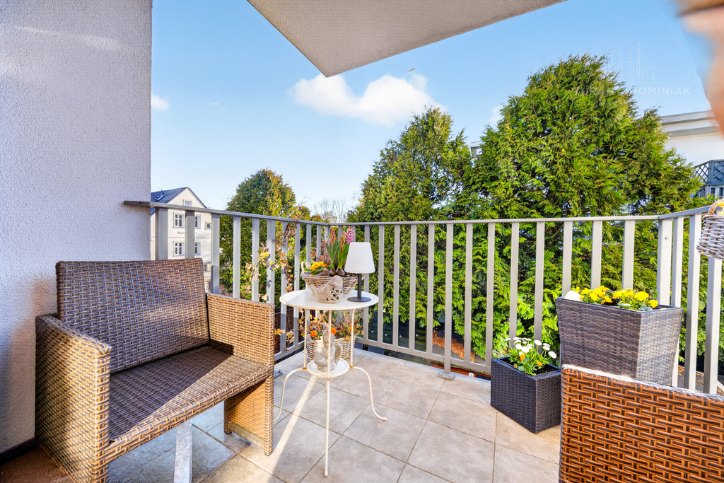 Słoneczne mieszkanie na kameralnym zamkniętym os. (9)