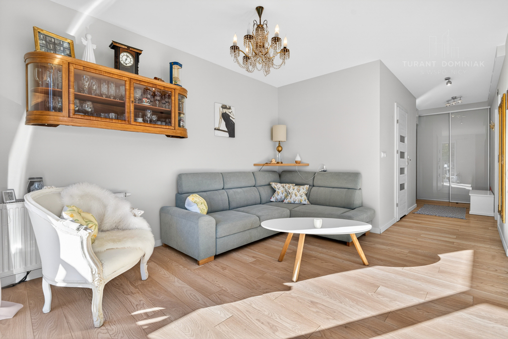 Słoneczne mieszkanie na kameralnym zamkniętym os. (3)