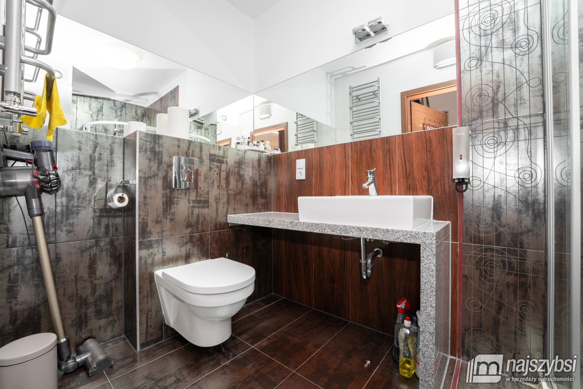 KOŁOBRZEG -  Z ANTRESOLĄ - 200M OD MORZA (13)