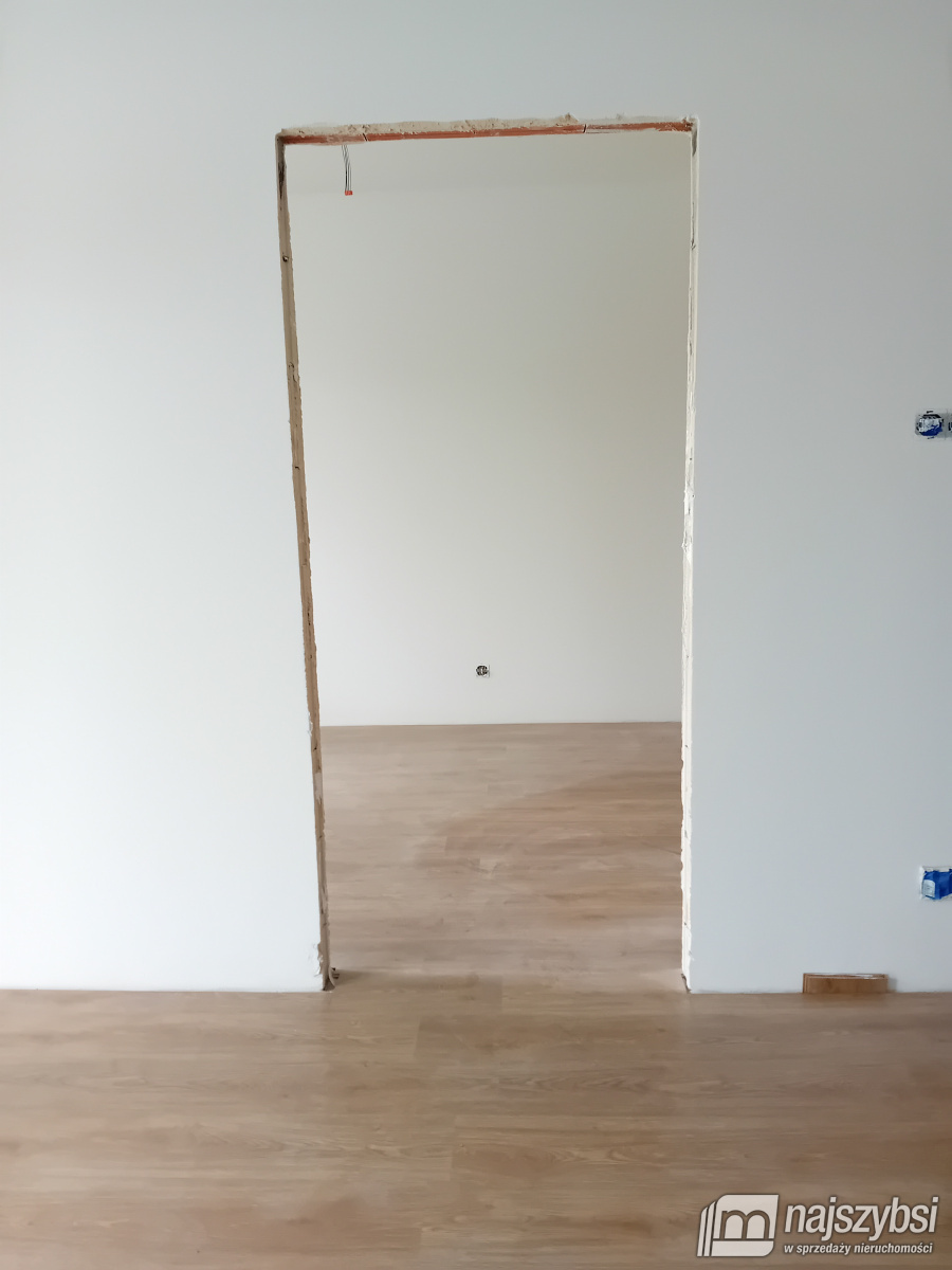 KOŁOBRZEG - 300m OD MORZA ! (12)