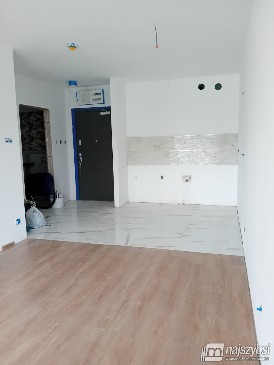 KOŁOBRZEG - 300m OD MORZA ! (3)