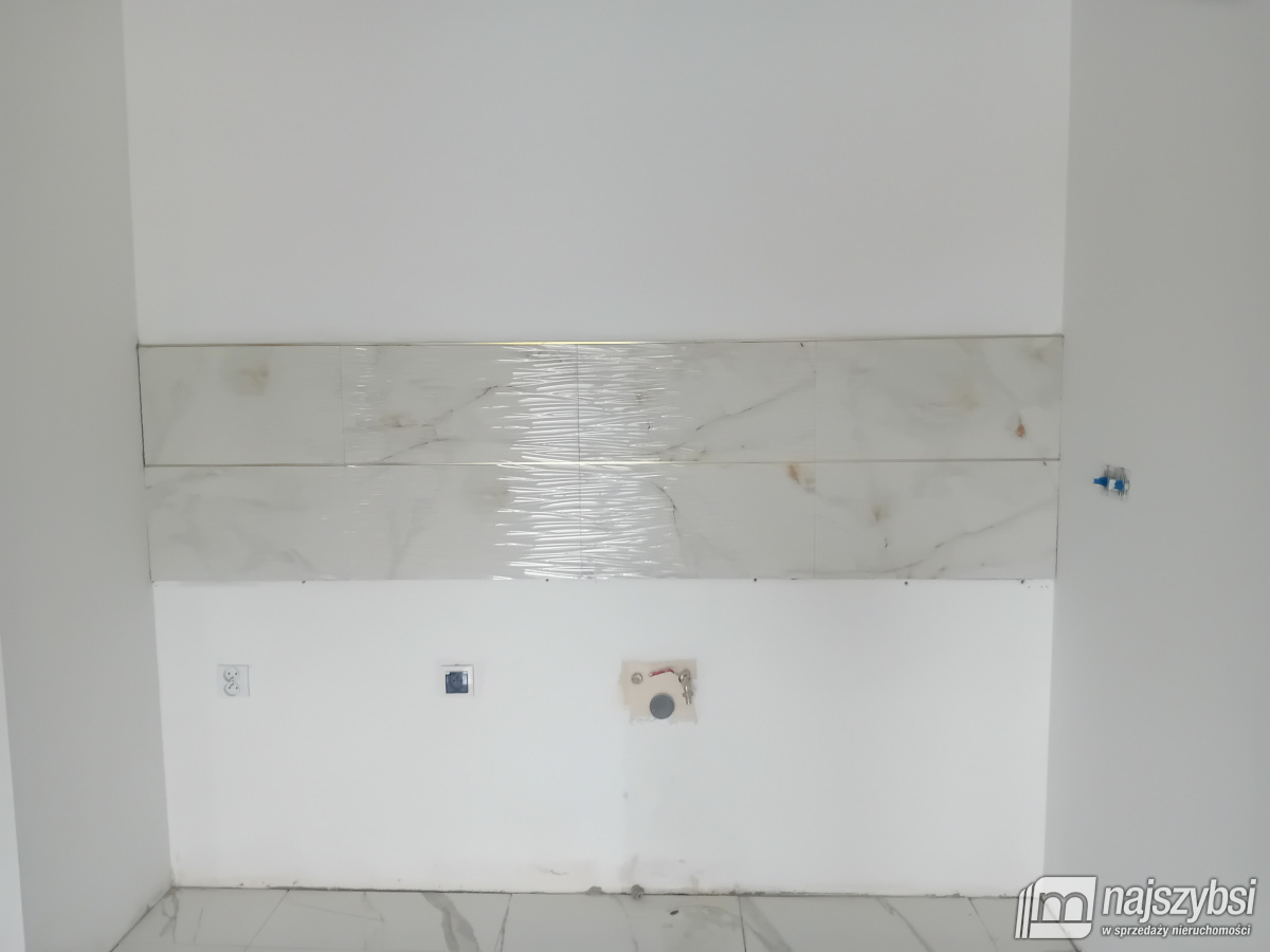 KOŁOBRZEG - 300m OD MORZA ! (5)