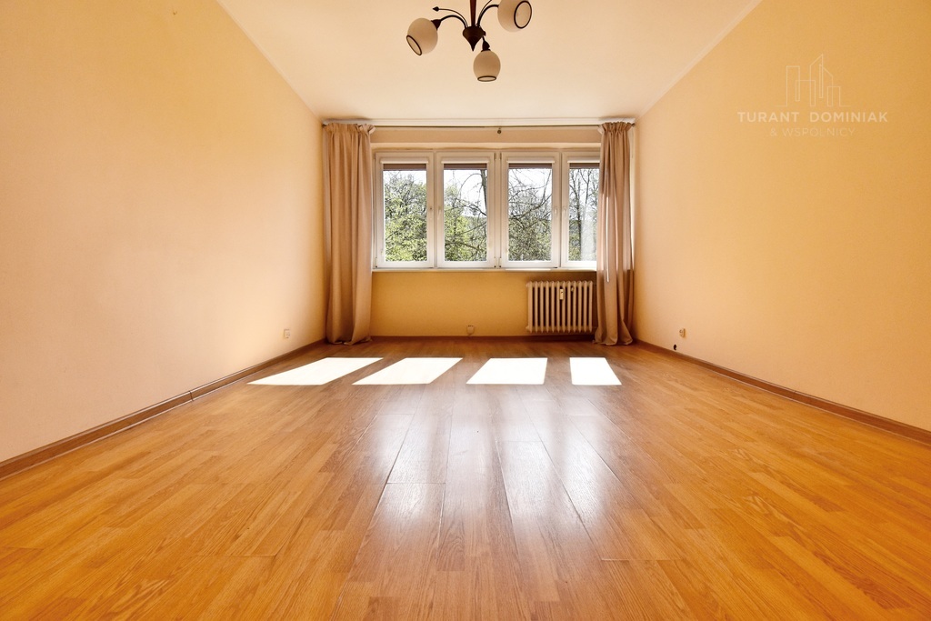 Rozkładowe, dwustronne na wysokim parterze (2)