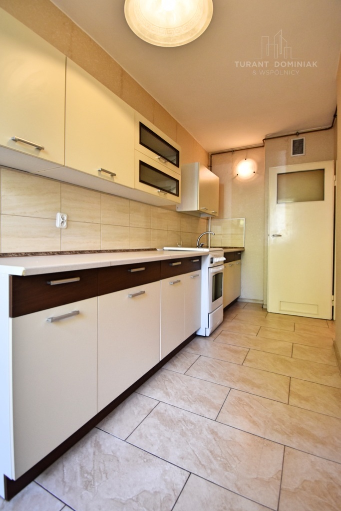 Rozkładowe, dwustronne na wysokim parterze (6)