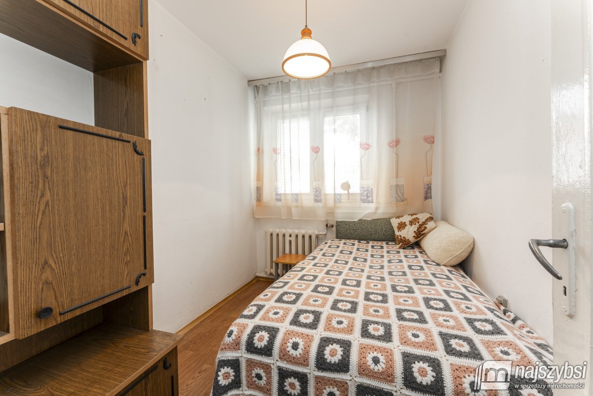 Nowogard-trzy pokoje na 1 piętrze w centrum (11)