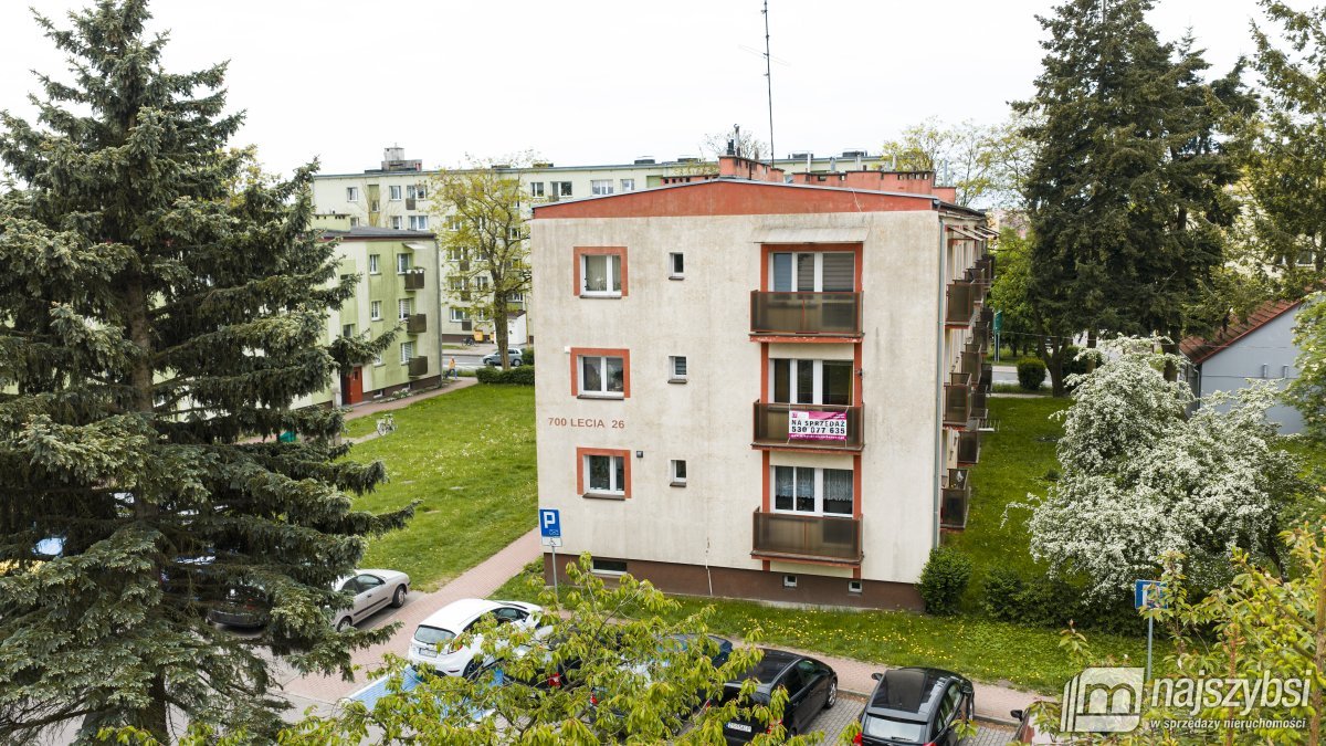 Nowogard-trzy pokoje na 1 piętrze w centrum (17)