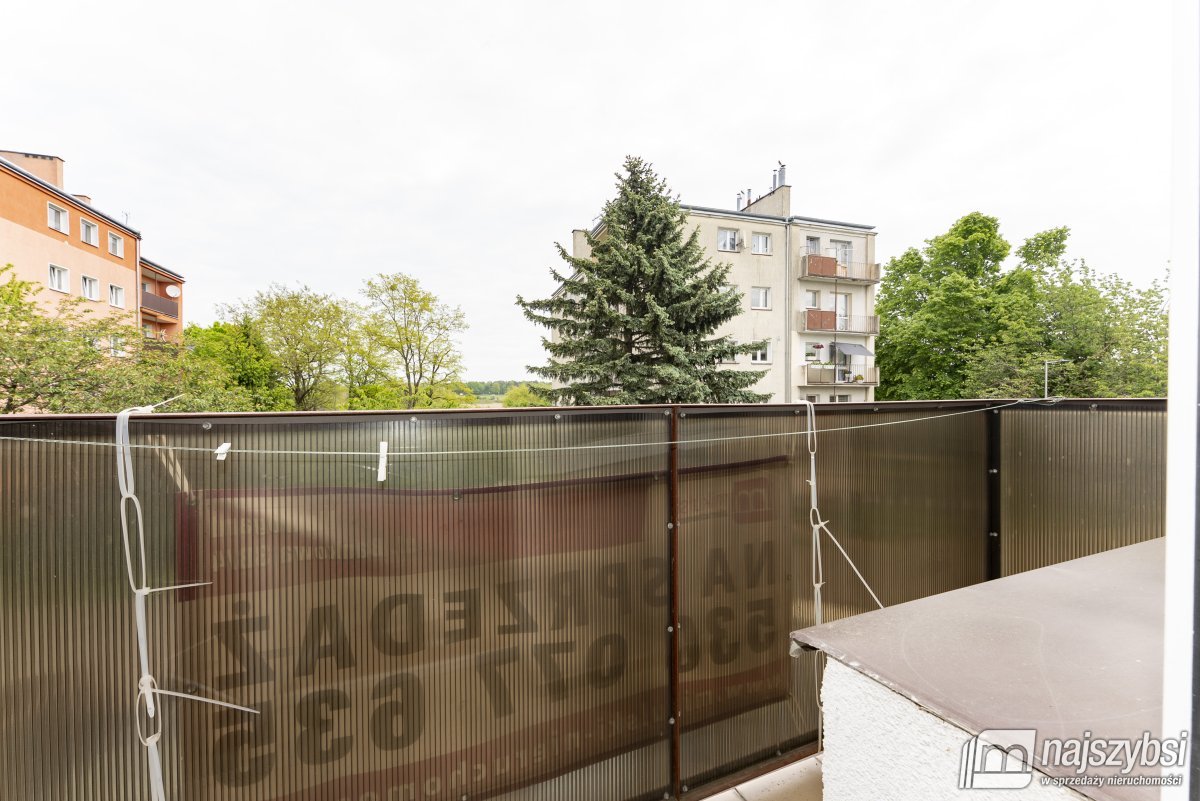Nowogard-trzy pokoje na 1 piętrze w centrum (5)