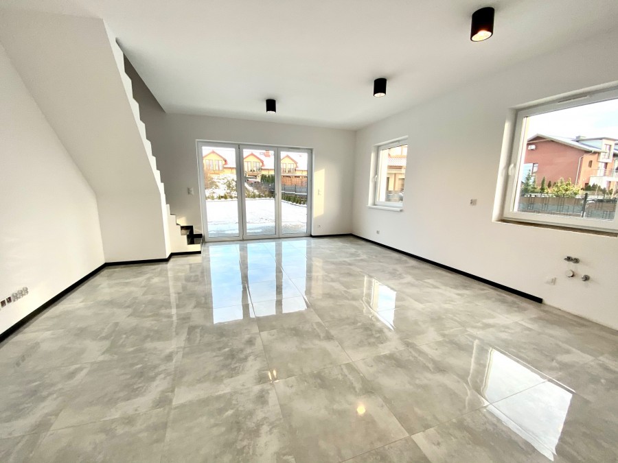 Nowy Dom Ogród Parking 15 minut do Szczecina (4)