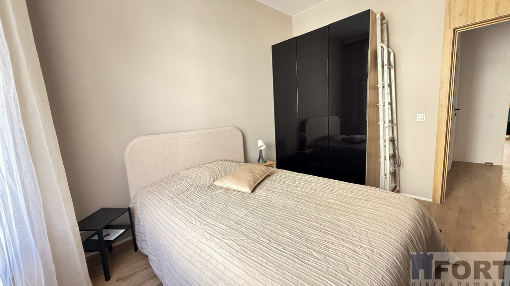 Mieszkanie 3 pokojowe w centrum, 1 piętro (10)